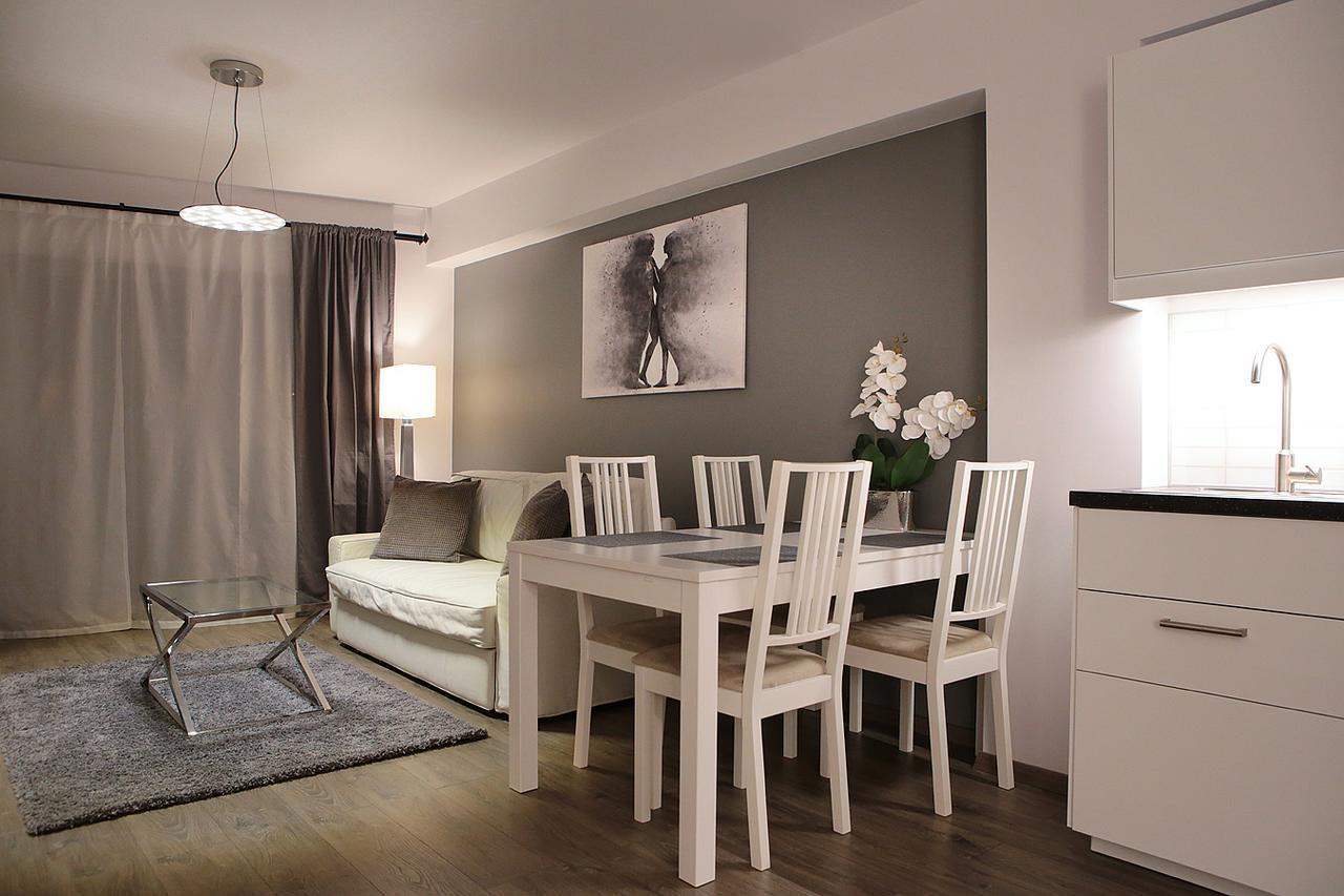 Super Apartament